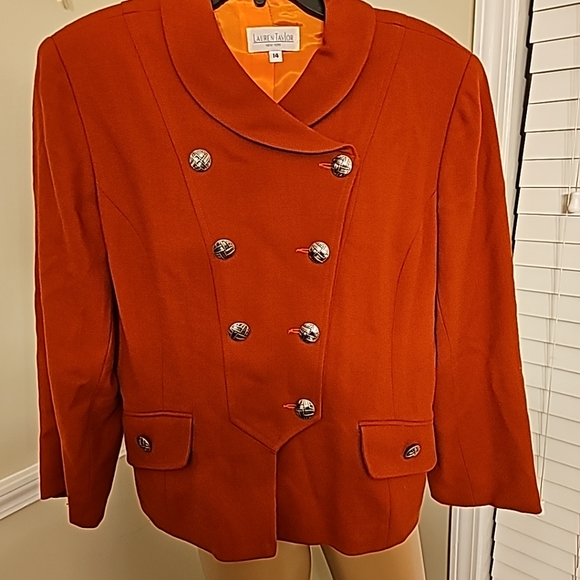 Two Piece Pant Suit - Picture 2 of 4